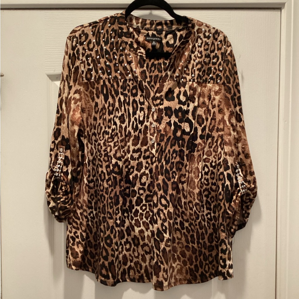 Ava & Grace Leopard Print Button-Front Blouse in Brown and Black